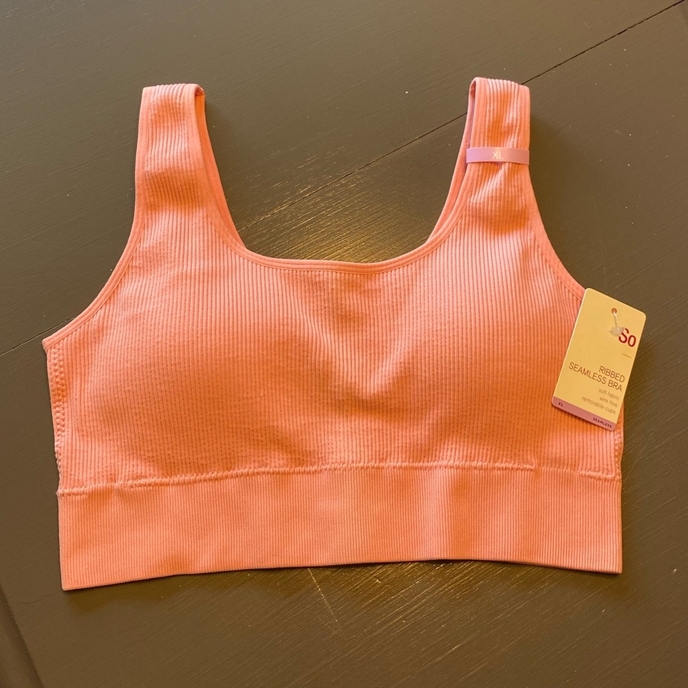 NWT. Ribbed Seamless Bra in Pink